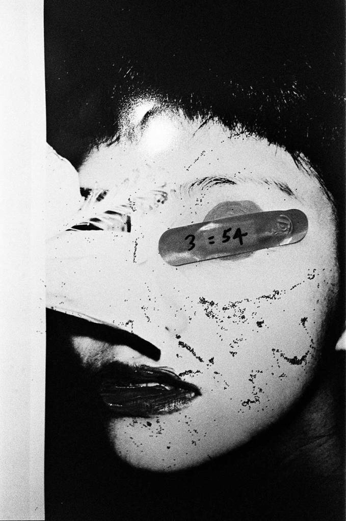 black and white photography, chihhan yang, 35mm photography, アナログ, self portrait photography