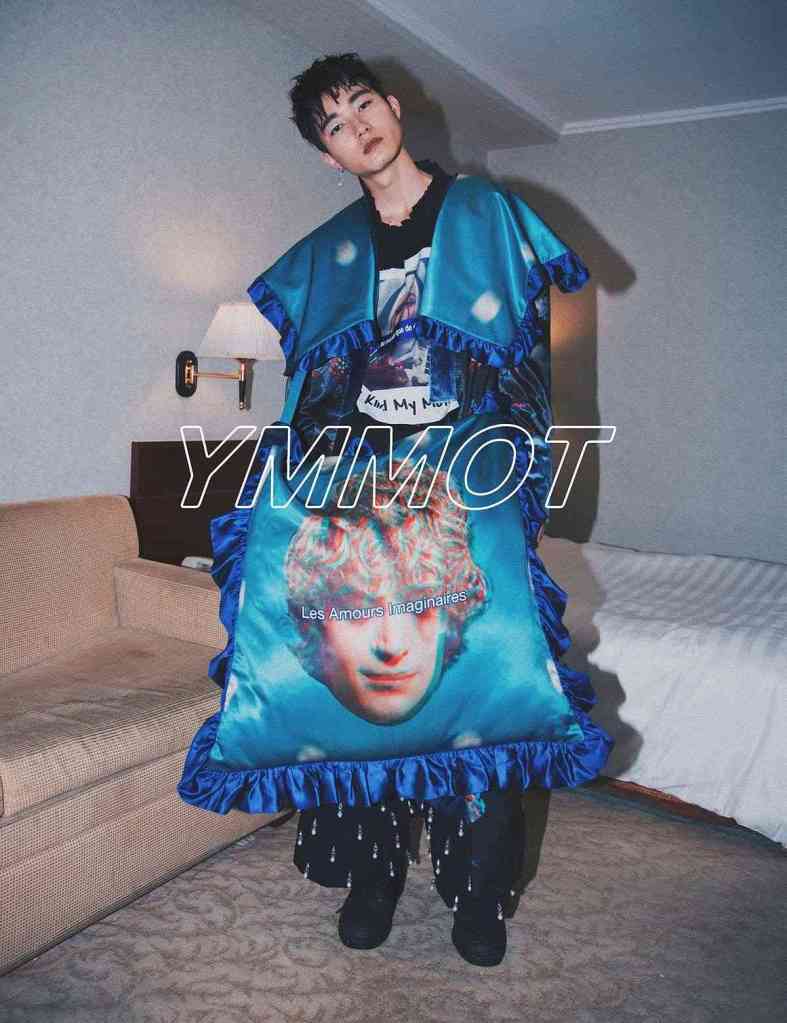 Tommy Wan, Hong Kong designer, Asian designer, London designer, Men's fashion, menswear, gender fluid fashion, genderless fashion, feminine masculinity, ymmot, asian male model, male model, Гонконгский дизайнер, азиатский дизайнер, Лондонский дизайнер, Мужская мода, мужская одежда, гендерная мода, бесполая мода, женская мужественность, азиатская мужская модель, мужская модель, 홍콩디자이너, 아시아디자이너, 런던디자이너, 남성패션, 남성복, 젠더플루이드 패션, 젠더리스 패션, 페미닌 남성다움, 아시아남성모델, 남성모델, 香港设计师, 亚洲设计师, 伦敦设计师, 男装, 男装, 性别流动时装, 无性别时装, 女性阳刚之气, 亚洲男模特, 男模特, 香港, のデザイナー, アジアのデザイナー, ロンドンのデザイナー, メンズファッション, メンズウェア, ジェンダーフルードファッション, ジェンダーレスファッション, 女性の男性性, アジアの男性モデル, 男性モデル,